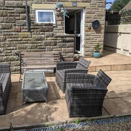 Whitby House Retreat Sleeps 12 *