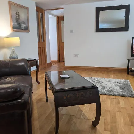 Whitby House Retreat Sleeps 12 Apartment Sleights