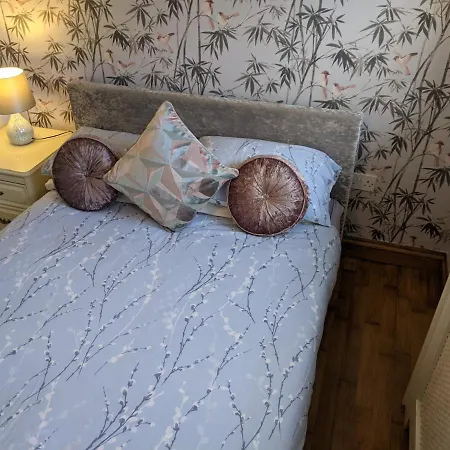 Whitby House Retreat Sleeps 12 Apartment Sleights