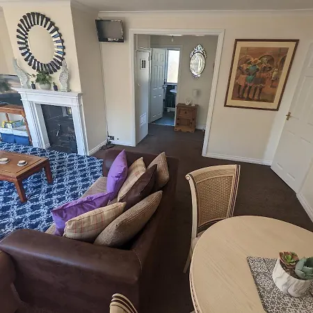 Whitby House Retreat Sleeps 12 公寓 Sleights