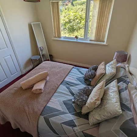 Whitby House Retreat Sleeps 12 Apartment
